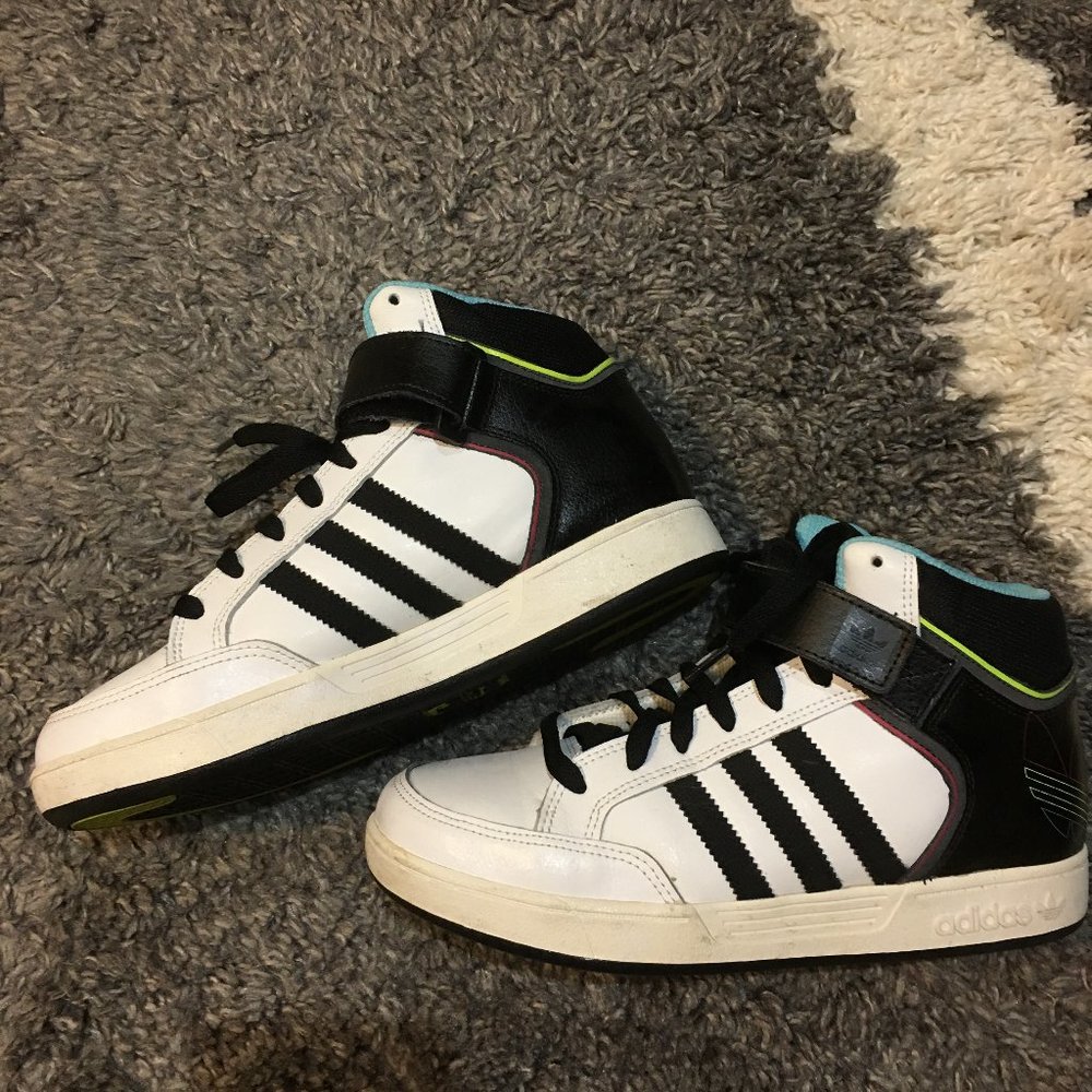 Adidas Sneaker